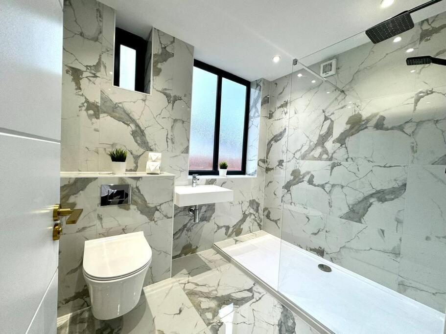 Charming 3br: Close To & Bournemouth! +wi-fi Appartement *